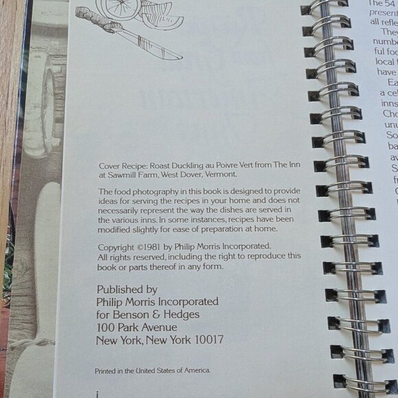 VINTAGE Benson & Hedges presents Recipes from Great American Inns 1981 EUC - Picture 4 of 5